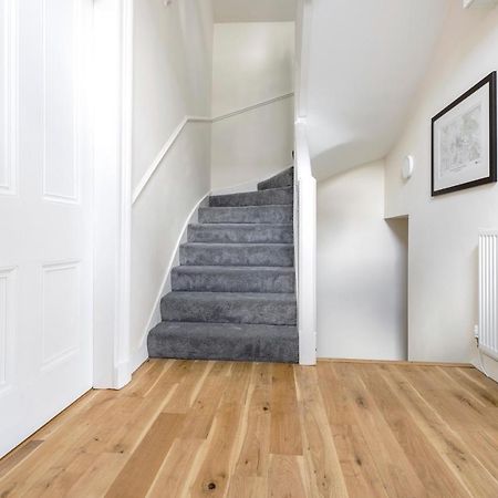 2 Bedroom Apartment On Peebles High Street Εξωτερικό φωτογραφία