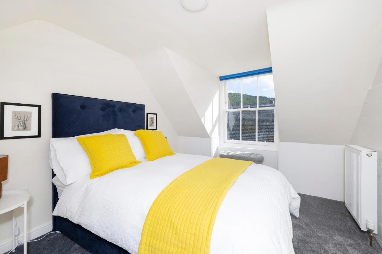 2 Bedroom Apartment On Peebles High Street Εξωτερικό φωτογραφία