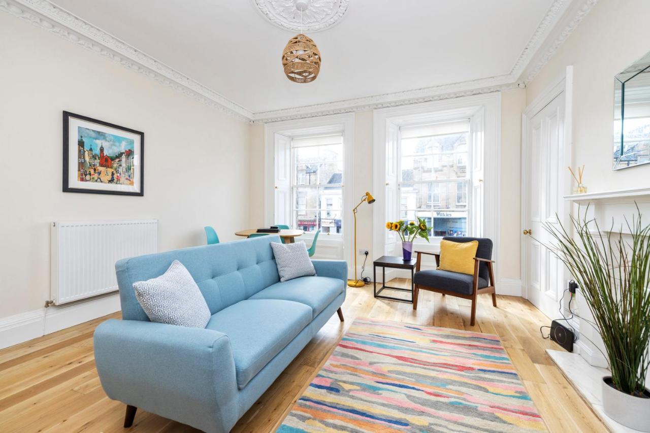 2 Bedroom Apartment On Peebles High Street Εξωτερικό φωτογραφία