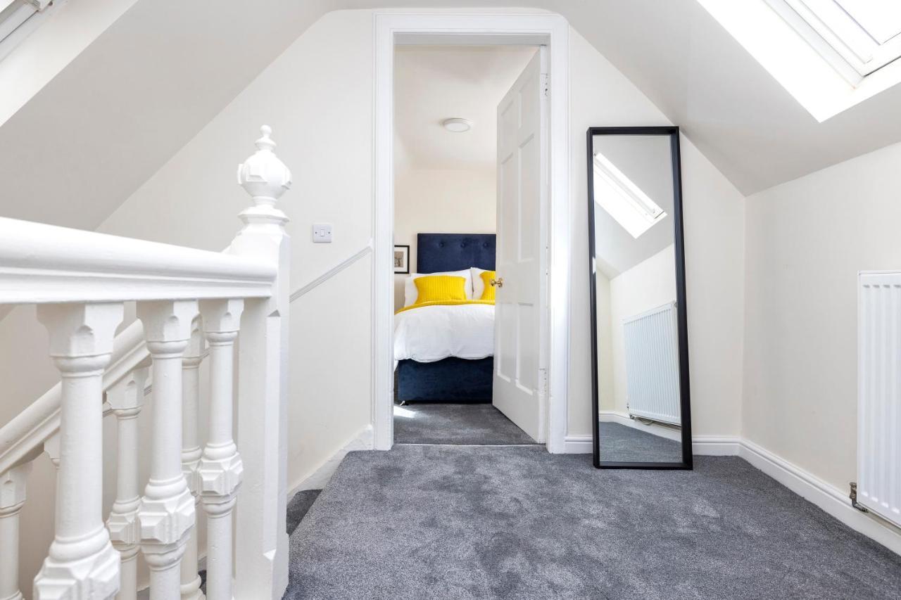 2 Bedroom Apartment On Peebles High Street Εξωτερικό φωτογραφία